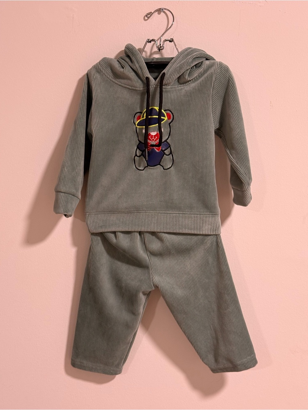 ✨ 3 for $15 Kids‎ Corduroy Bear Hoodie Set - Sage Green vintage 2YK